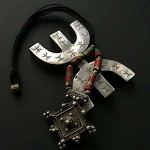 Meet your Posher, Biila